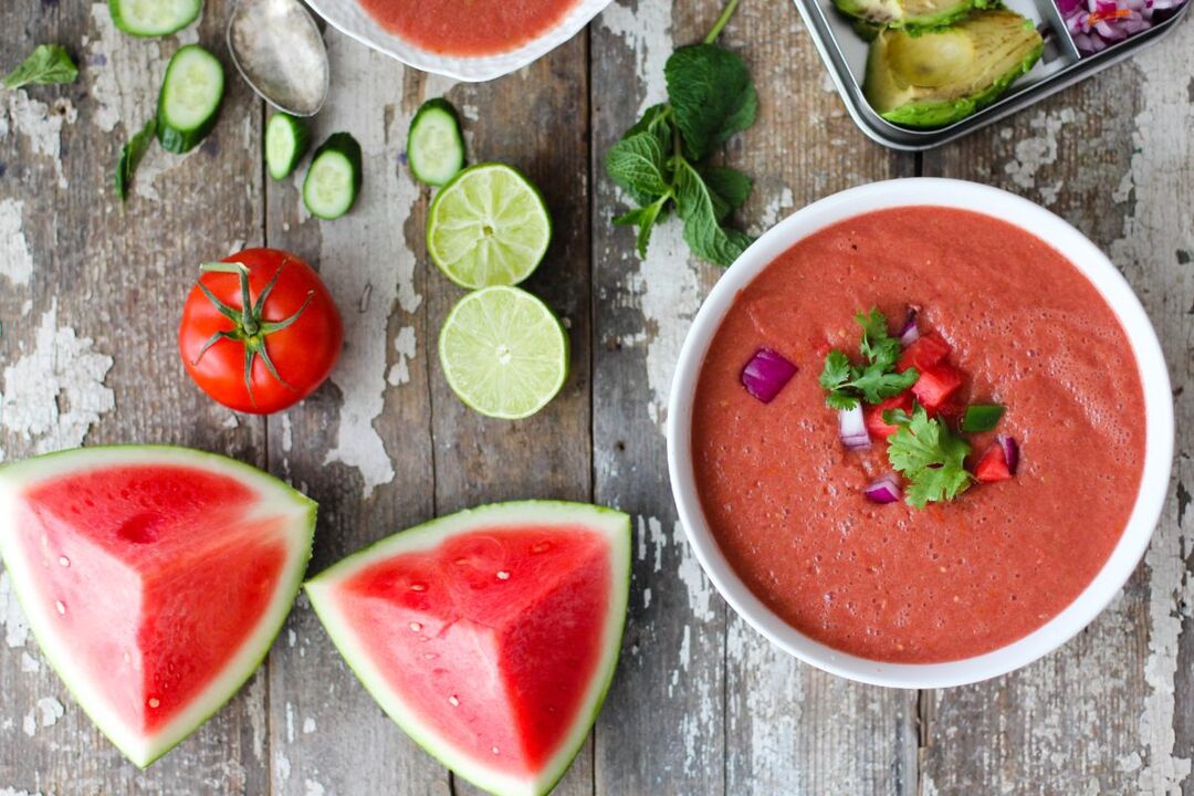 Diet menu of the watermelon diet for weight loss