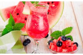 Watermelon drink in the watermelon diet menu to lose weight in a week