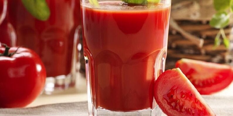 slimming cocktail with tomato